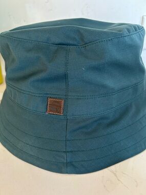 Tilley Endurables London 3-Season Bucket Hat.